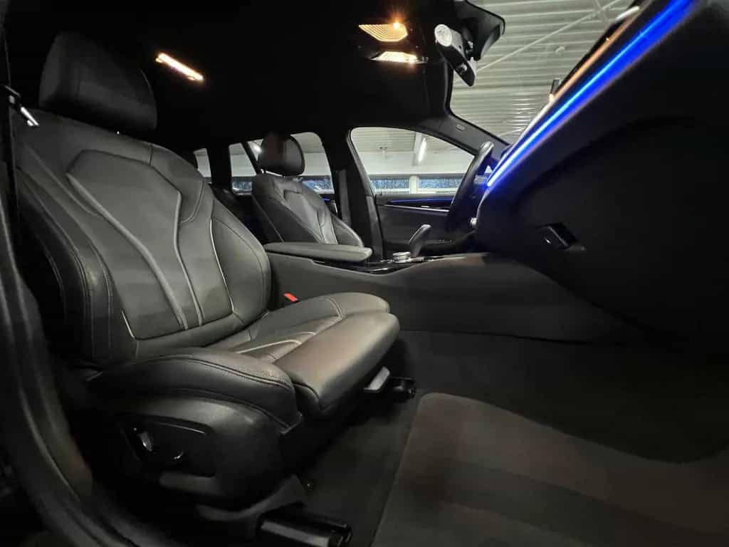 BMW 5 Series 520 d Touring AMB+HuD+Park Assist+Standheizung 06/2023-photo-16