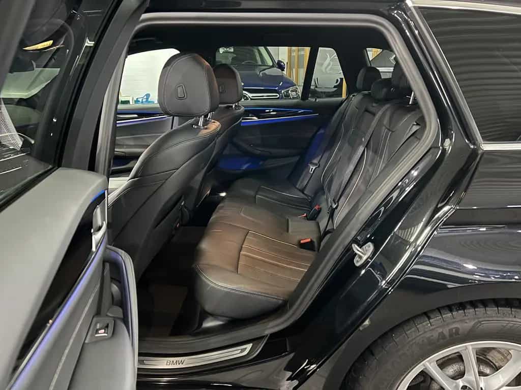 BMW 5 Series 520 d Touring AMB+HuD+Park Assist+Standheizung 06/2023-photo-19