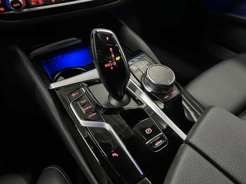 BMW 5 Series 520 d Touring AMB+HuD+Park Assist+Standheizung 06/2023-photo-28