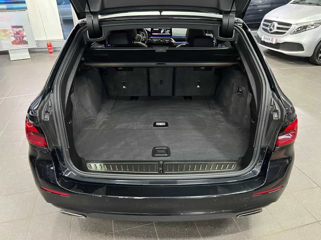 BMW 5 Series 520 d Touring AMB+HuD+Park Assist+Standheizung 06/2023-photo-8