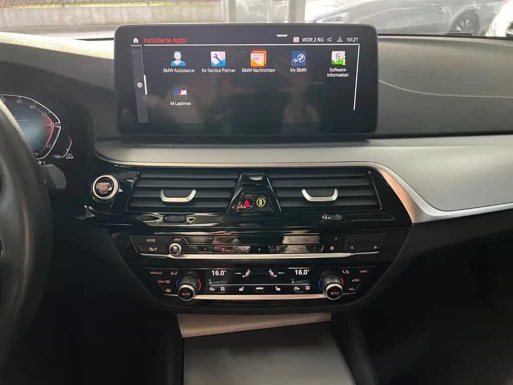 BMW 5 Series 520d Touring Business+Parkassistent+HuD+HaKa 05/2023-photo-28
