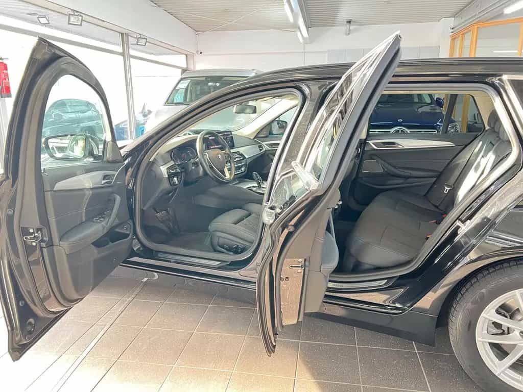 BMW 5 Series 520d Touring Business+Parkassistent+HuD+HaKa 05/2023-photo-6
