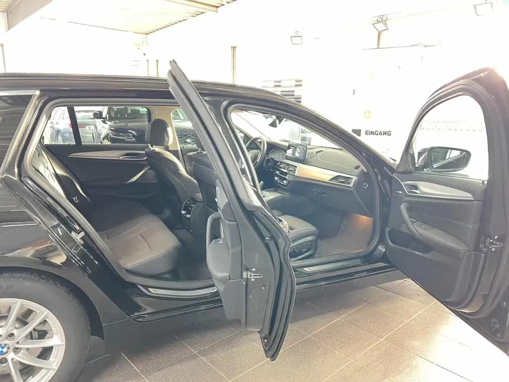 BMW 5 Series 520d Touring Business+Parkassistent+HuD+HaKa 05/2023-photo-8
