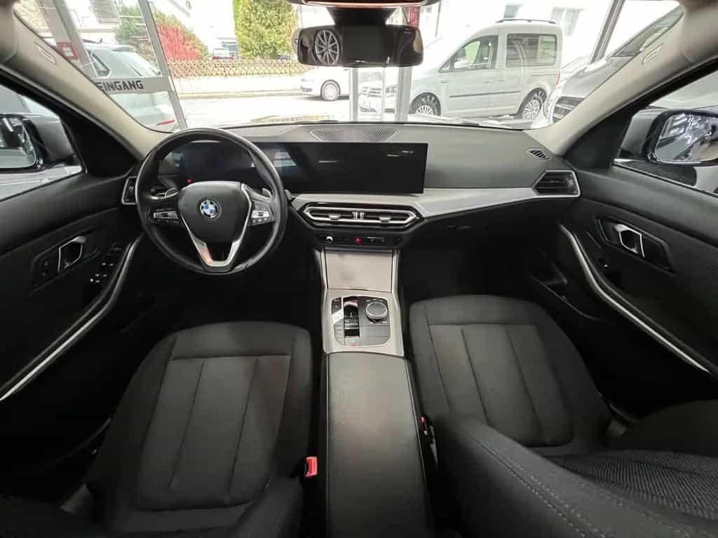 BMW 320 d xDrive Touring Driving Assistant+FACELIFT 08/2022-photo-14