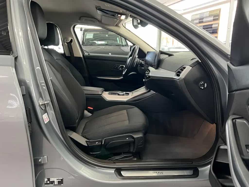 BMW 320 d xDrive Touring Driving Assistant+FACELIFT 08/2022-photo-15