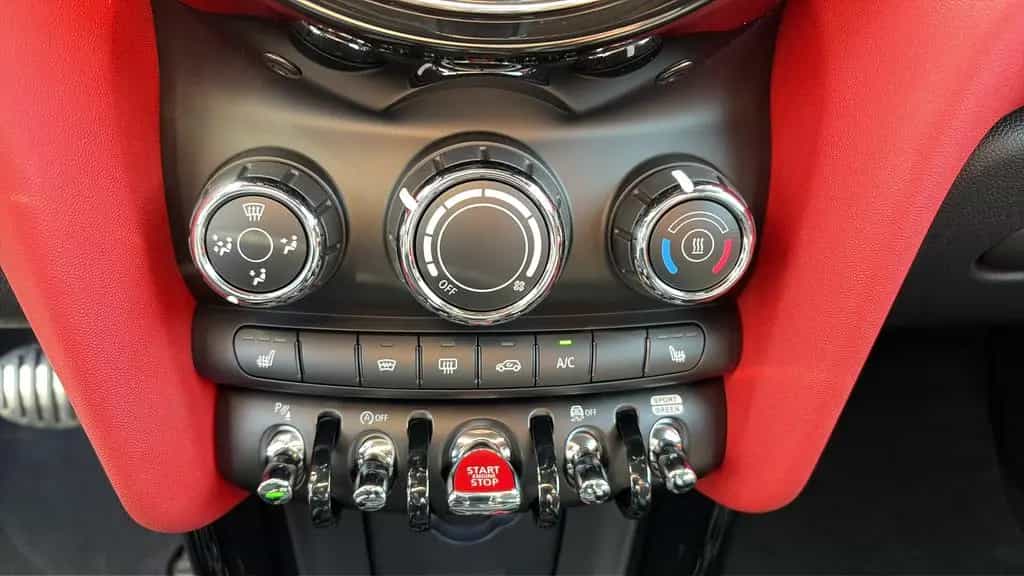 MINI Cooper S JCW Aerodynamik Doppelkupplungs-Getrieb 01/2022-photo-13
