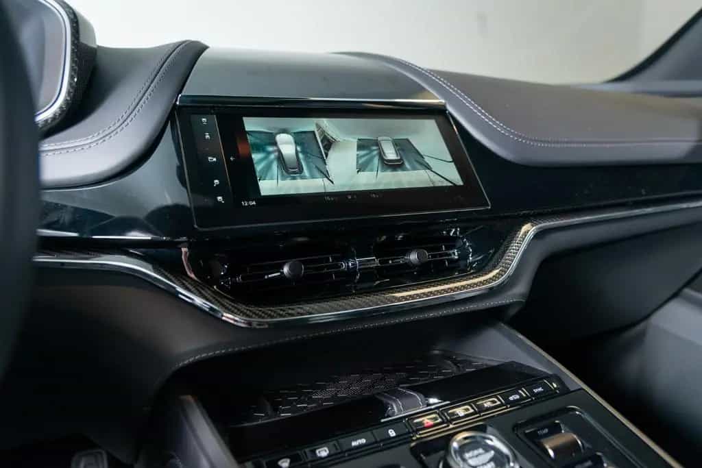 Aston Martin DBX 4.0 V8 707 03/2026-photo-39