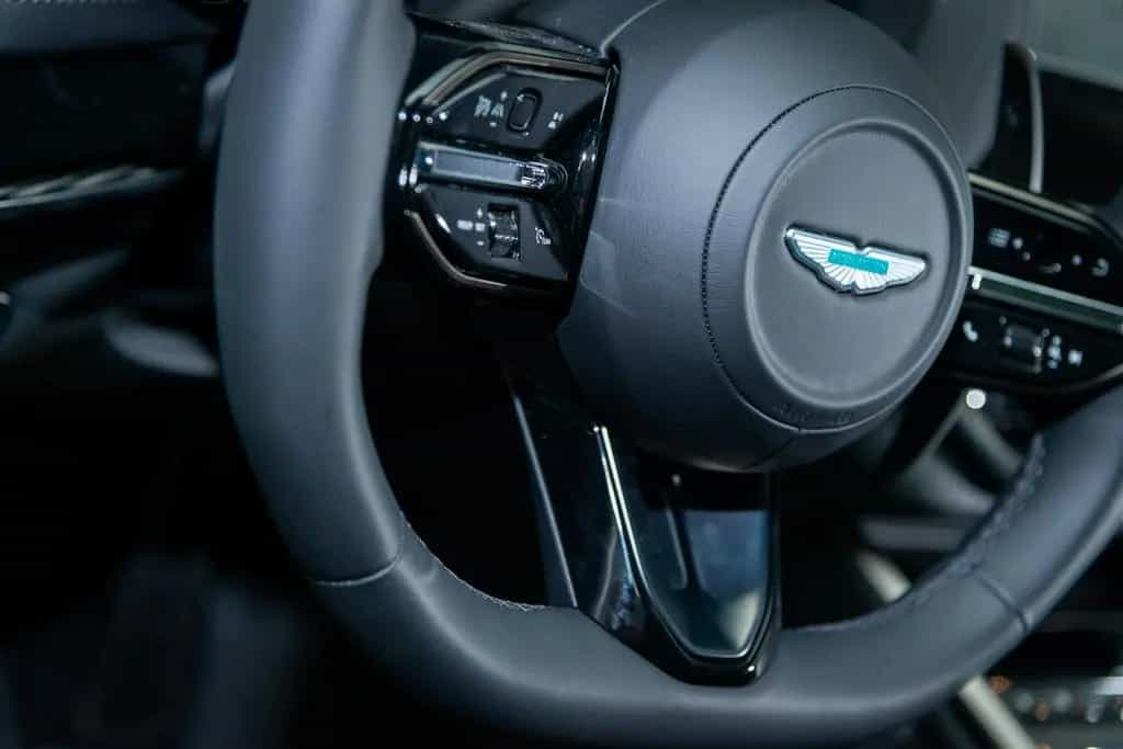 Aston Martin DBX 4.0 V8 707 03/2026-photo-42