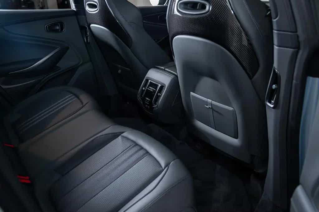 Aston Martin DBX 4.0 V8 707 03/2026-photo-48