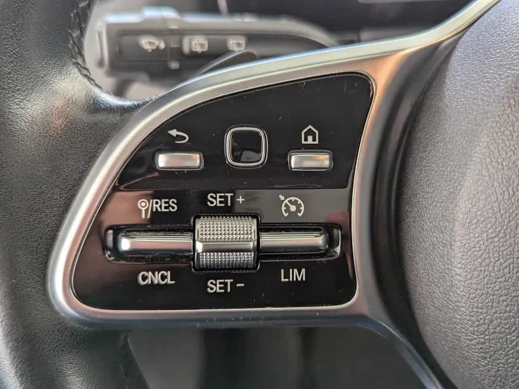 Mercedes-Benz GLA 200 Progressive (EURO 6d) LED+NAVI+SHZ+RFK+ 12/2020-photo-24