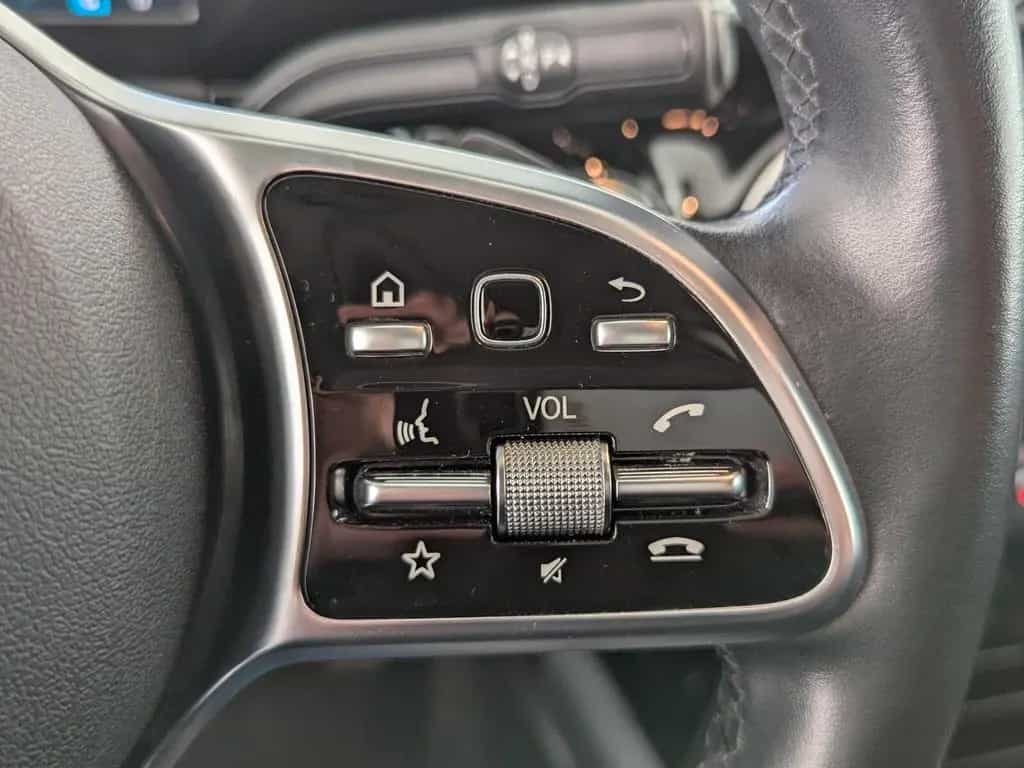 Mercedes-Benz GLA 200 Progressive (EURO 6d) LED+NAVI+SHZ+RFK+ 12/2020-photo-25