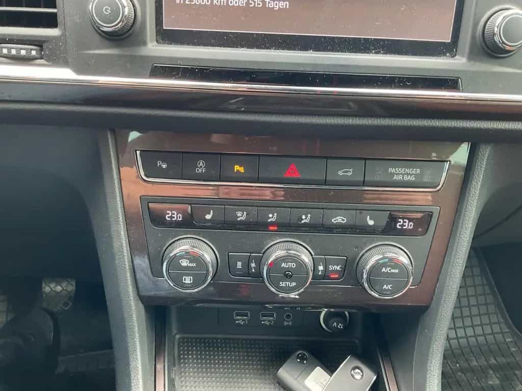Seat Ateca 1.4 TSI 4Drive Navi LED ACC Kamera Standh. 06/2017-photo-16