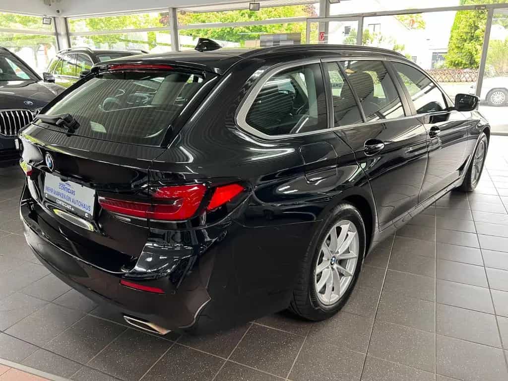 BMW 5 Series 520d Touring Driving BusinessASSIST+ParkASSIST 01/2023-photo-10