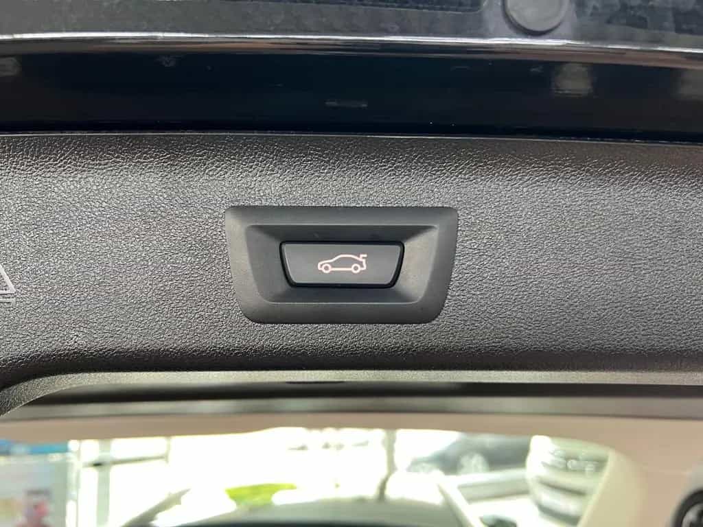 BMW 5 Series 520d Touring Driving BusinessASSIST+ParkASSIST 01/2023-photo-13