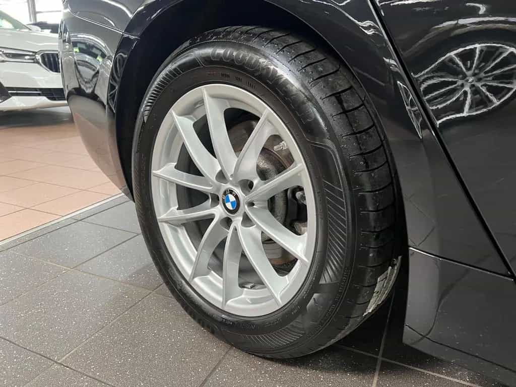 BMW 5 Series 520d Touring Driving BusinessASSIST+ParkASSIST 01/2023-photo-14