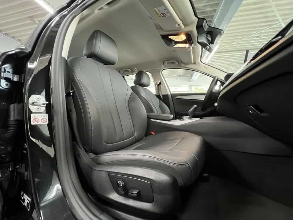 BMW 5 Series 520d Touring Driving BusinessASSIST+ParkASSIST 01/2023-photo-18