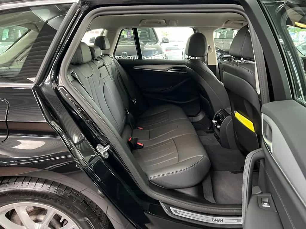 BMW 5 Series 520d Touring Driving BusinessASSIST+ParkASSIST 01/2023-photo-20