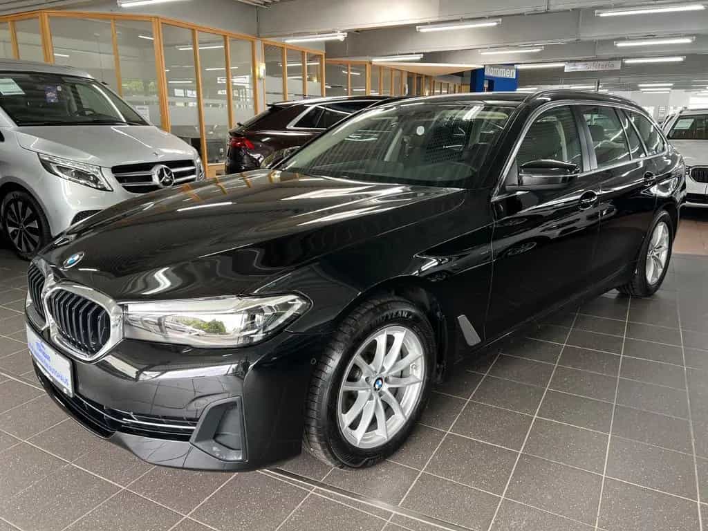 BMW 5 Series 520d Touring Driving BusinessASSIST+ParkASSIST 01/2023-photo-4