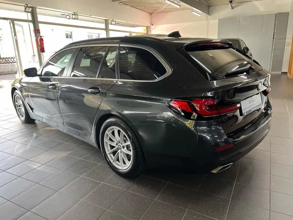 BMW 5 Series 520d Touring AHK+Driving Assist+HiFi+Parkassist. 06/2023-photo-7