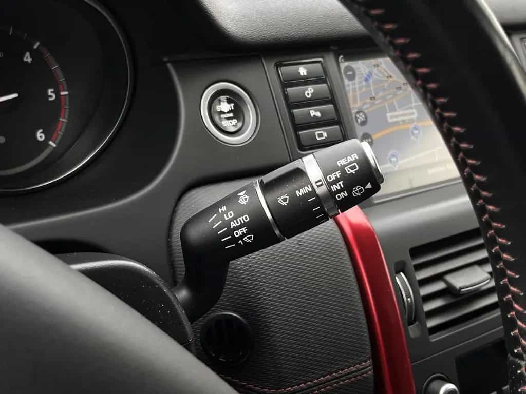 Land Rover Discovery Sport AWD/AUTOMATIK/NAVI/BI-XENON/SPUR 03/2017-photo-19