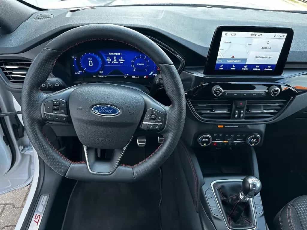 Ford Kuga ST-Line*Ganzjahresreifen*LED*WinterPaket* 11/2020-photo-18