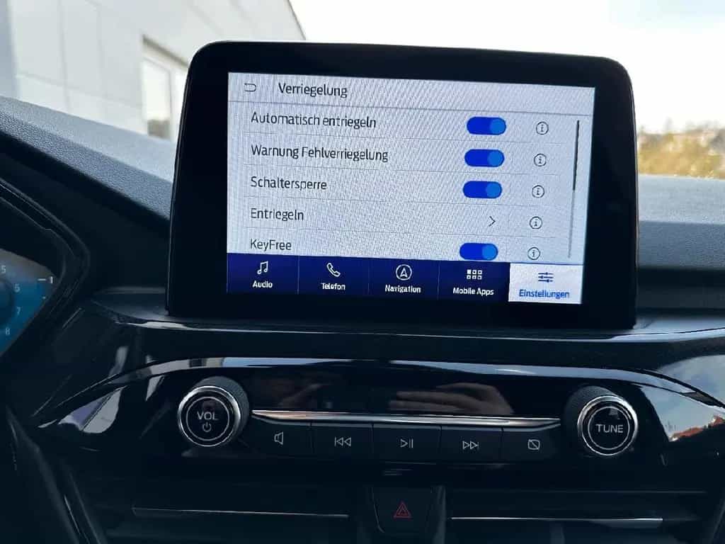 Ford Kuga ST-Line*Ganzjahresreifen*LED*WinterPaket* 11/2020-photo-25