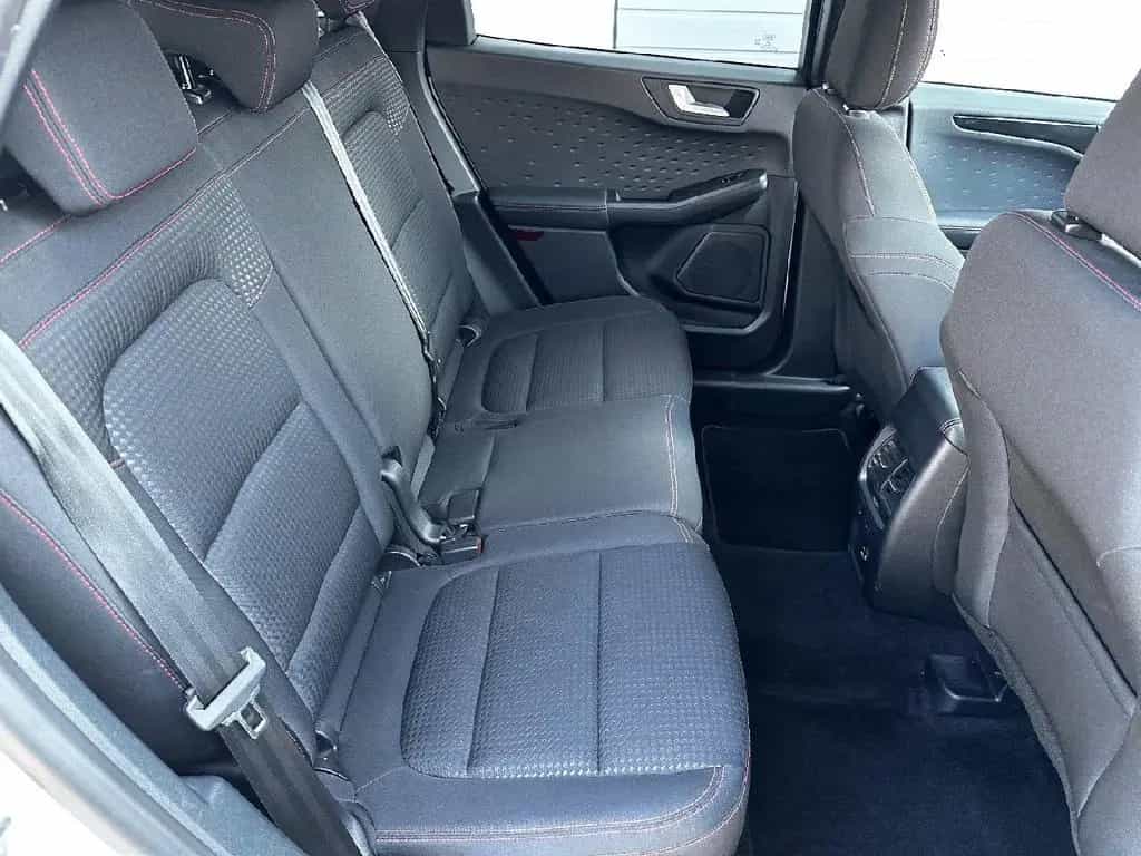 Ford Kuga ST-Line*Ganzjahresreifen*LED*WinterPaket* 11/2020-photo-6
