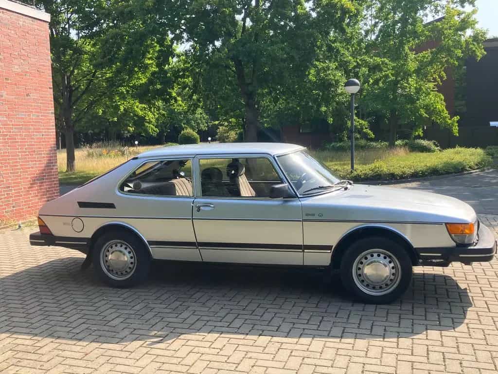 Saab 900 11/1985-photo-2