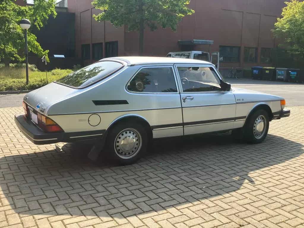 Saab 900 11/1985-photo-3