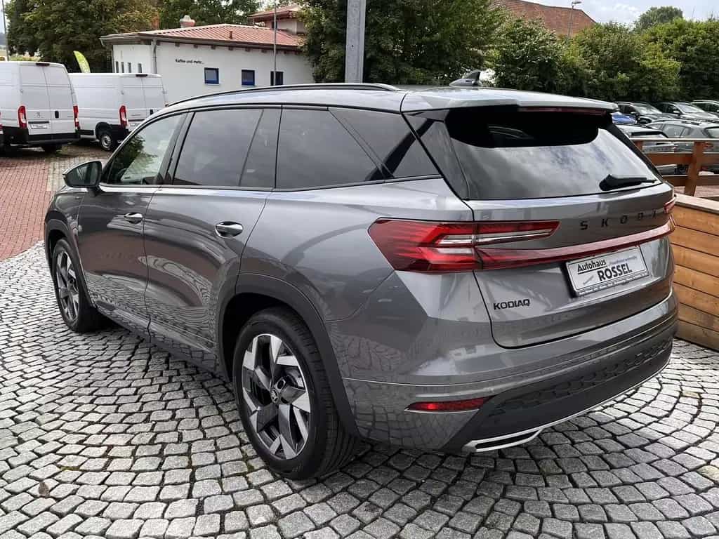 Skoda Kodiaq 1.5 TSI DSG Sportline LED-Matrix AHK null-photo-1