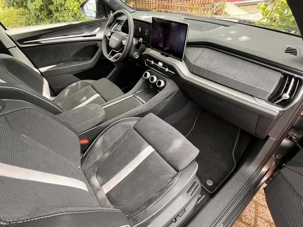 Skoda Kodiaq 1.5 TSI DSG Sportline LED-Matrix AHK null-photo-6