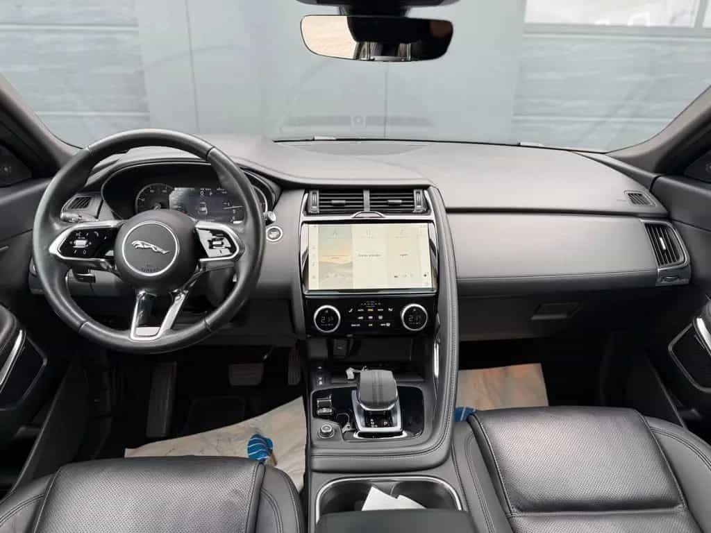 Jaguar E-Pace D200 SE AWD Vollleder/LED/SHZ/Tempomat 08/2022-photo-8