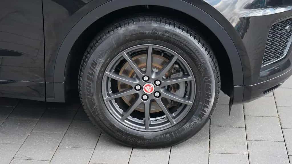 Jaguar E-Pace D165 R-DYNAMIC AWD*BLACK PACK 11/2021-photo-28