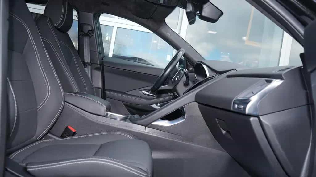 Jaguar E-Pace D165 R-DYNAMIC AWD*BLACK PACK 11/2021-photo-6