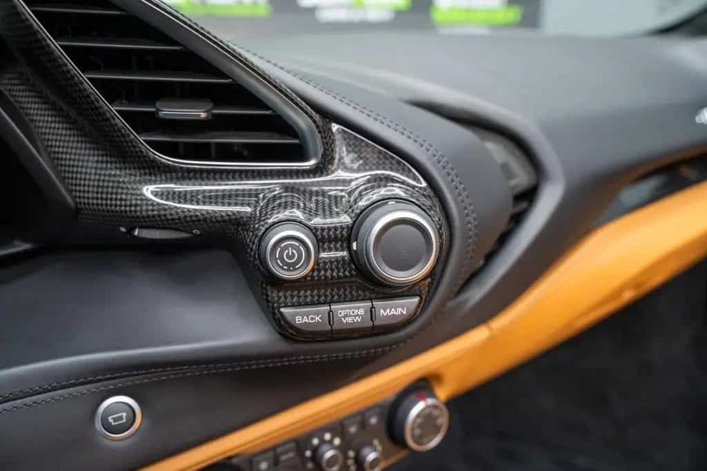 Ferrari 488 Spider Spider 06/2017-photo-21
