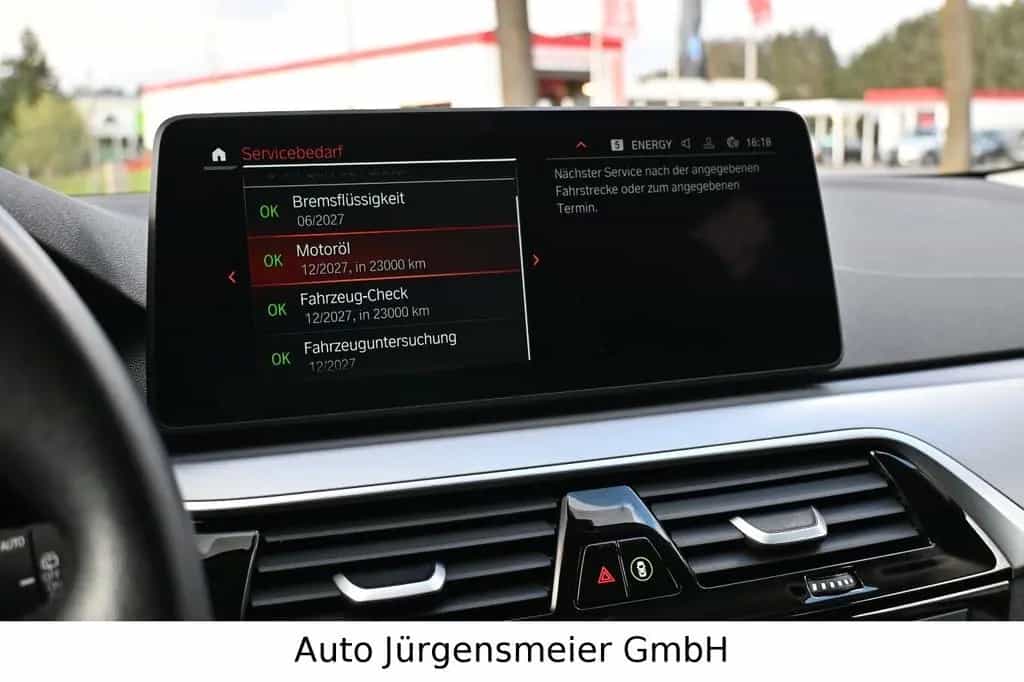 BMW 5 Series 520d Touring/LED/Virtual/Leder/Kamera/Totwinkel 07/2022-photo-28