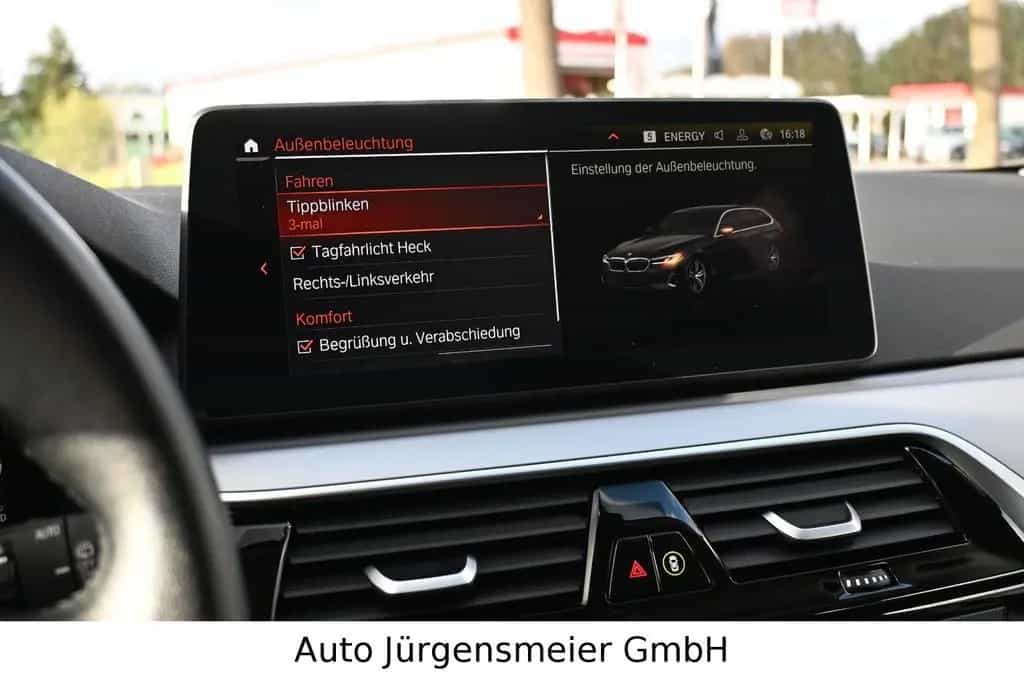 BMW 5 Series 520d Touring/LED/Virtual/Leder/Kamera/Totwinkel 07/2022-photo-30