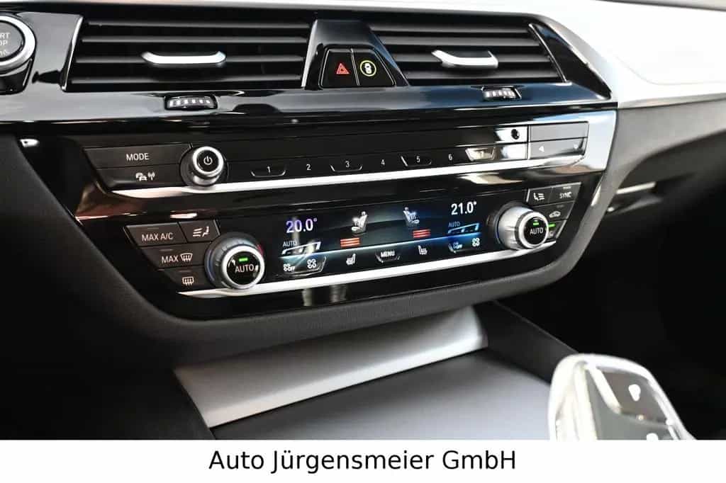 BMW 5 Series 520d Touring/LED/Virtual/Leder/Kamera/Totwinkel 07/2022-photo-32