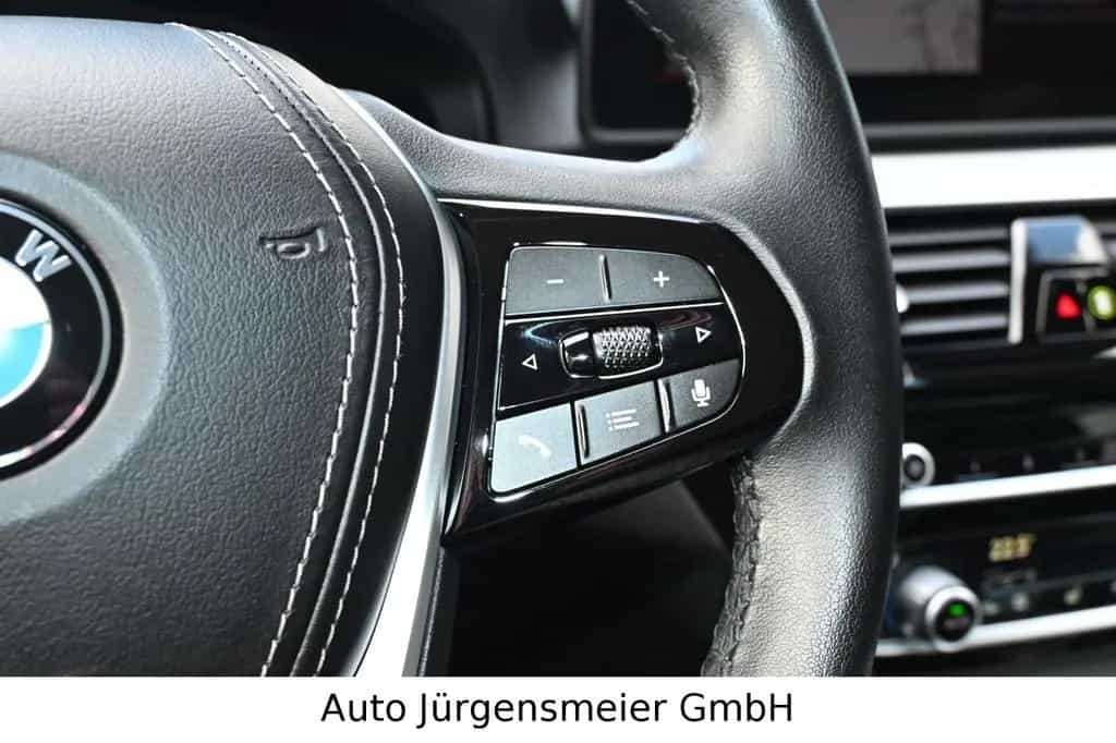 BMW 5 Series 520d Touring/LED/Virtual/Leder/Kamera/Totwinkel 07/2022-photo-38