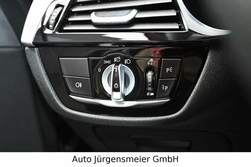 BMW 5 Series 520d Touring/LED/Virtual/Leder/Kamera/Totwinkel 07/2022-photo-39