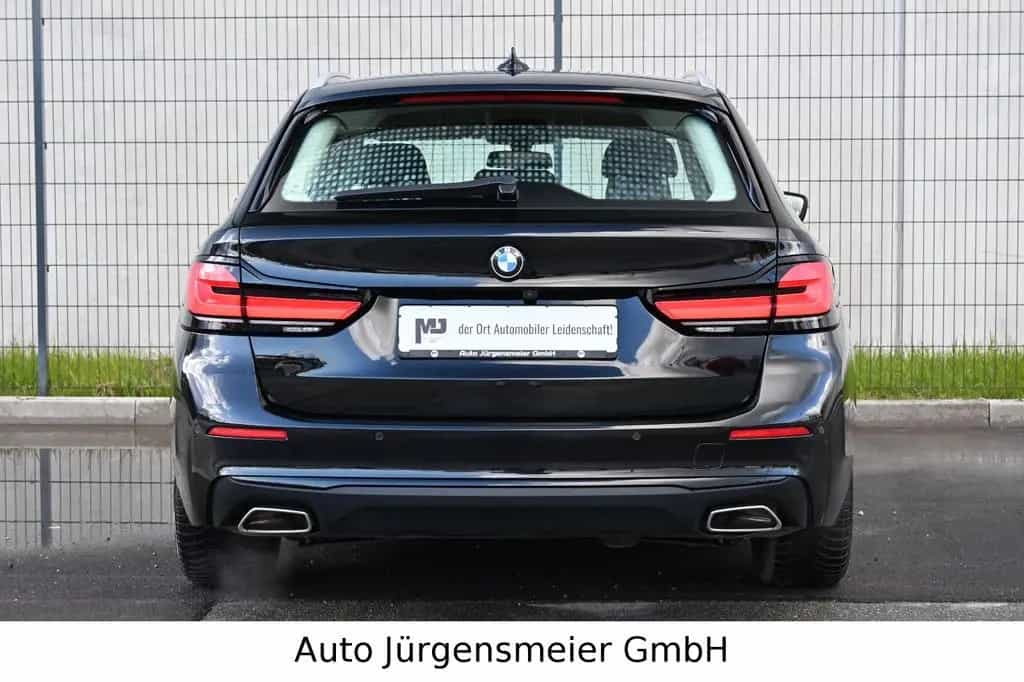BMW 5 Series 520d Touring/LED/Virtual/Leder/Kamera/Totwinkel 07/2022-photo-4