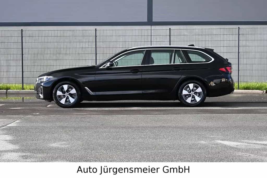 BMW 5 Series 520d Touring/LED/Virtual/Leder/Kamera/Totwinkel 07/2022-photo-5