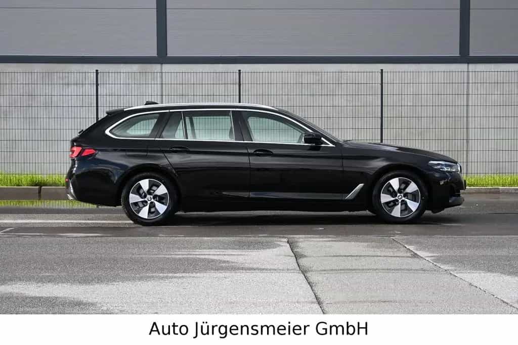 BMW 5 Series 520d Touring/LED/Virtual/Leder/Kamera/Totwinkel 07/2022-photo-6