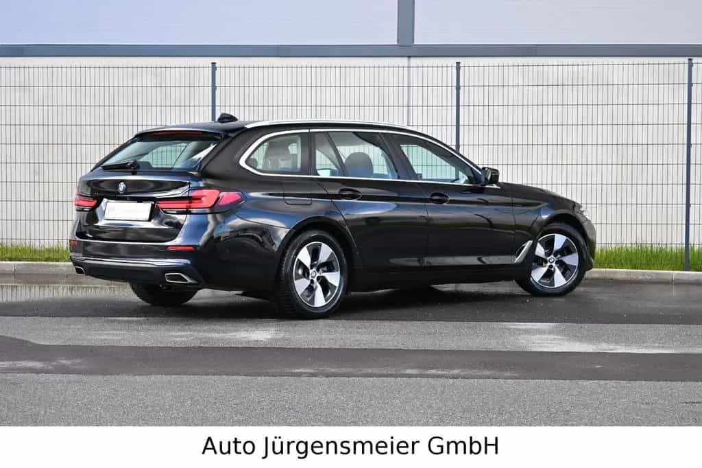 BMW 5 Series 520d Touring/LED/Virtual/Leder/Kamera/Totwinkel 07/2022-photo-7
