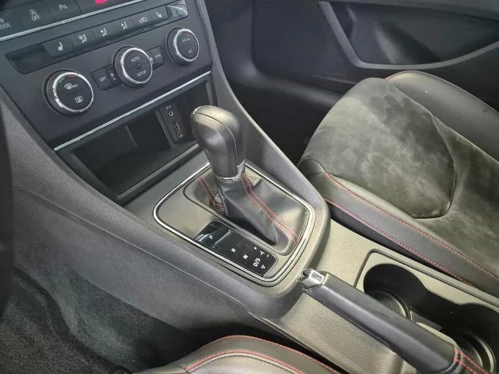 Seat Leon ST 1.8 TSI FR ALCANTARA LED NAV SITZHZ PANO 10/2016-photo-19