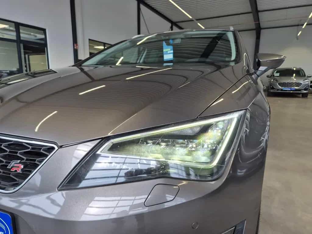 Seat Leon ST 1.8 TSI FR ALCANTARA LED NAV SITZHZ PANO 10/2016-photo-21