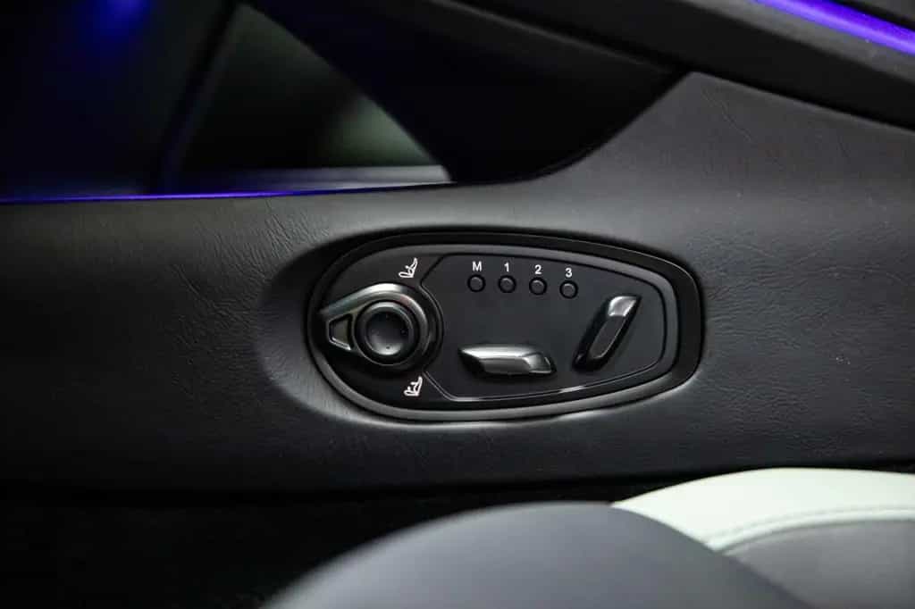 Aston Martin DB12 - VAT - Q Paint - Bowers - 360° 03/2024-photo-20