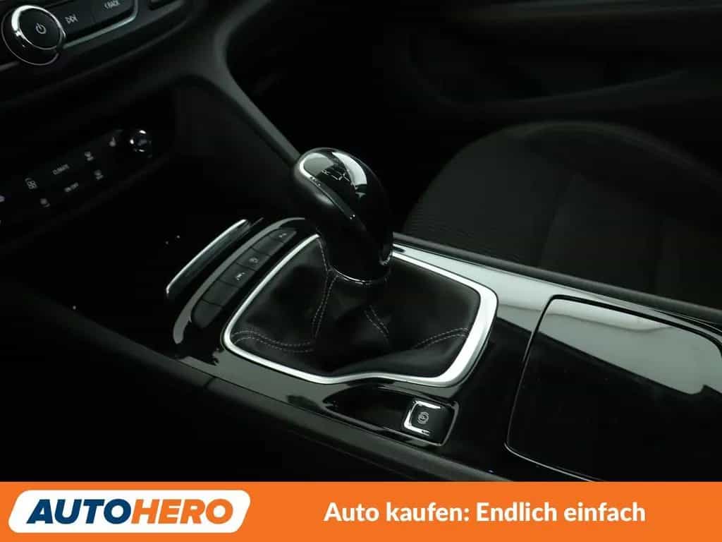 Opel Insignia Sports Tourer 1.5 SIDI Turbo Dynamic 03/2018-photo-26
