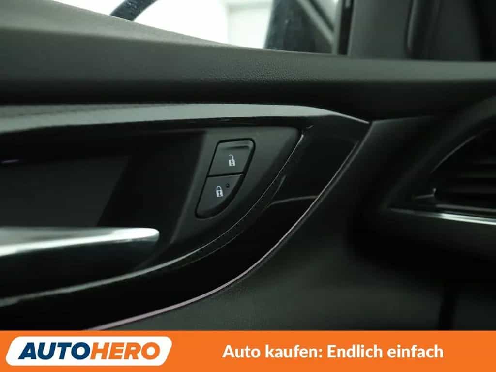 Opel Insignia Sports Tourer 1.5 SIDI Turbo Dynamic 03/2018-photo-29