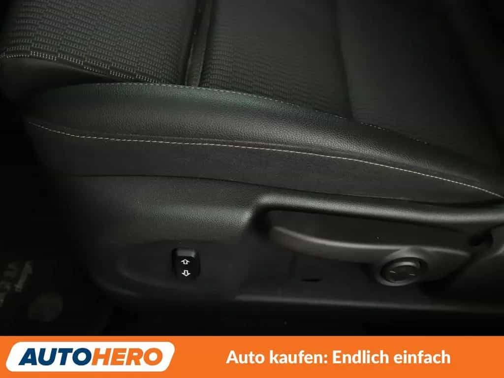 Opel Insignia Sports Tourer 1.5 SIDI Turbo Dynamic 03/2018-photo-32